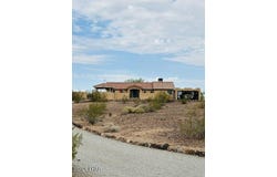 42832 La Posa Rd, Bouse, AZ 85325
