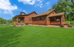 2085 Frew Mill Rd, Shenango Twp, PA 16101
