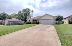 32 Seminole Circle, Austin, AR 72007