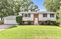 2 Ryan Lane, North Providence, RI 02911