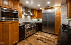 250 S De Lacey Avenue, Pasadena, CA 91105