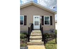 2329 E MACDADE Boulevard, FOLSOM, PA 19033