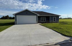 211 E 21st, Beloit, KS 67420