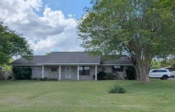 351 N A Ave, GARRISON, TX 75946