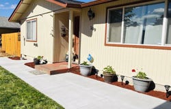 109 OAK St, Amity, OR 97101