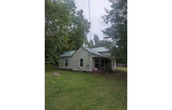 215 S Monroe Street, Bloomingdale, MI 49026