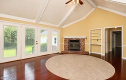 122 Sunhaven Drive, Jackson, TN 38305