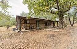 11301 Canyon Oaks Drive, McLoud, OK 74851
