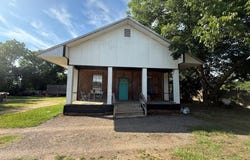 1303 E Royal Blvd, Malakoff, TX 75148