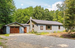5274 Karlin Road, Interlochen, MI 49643