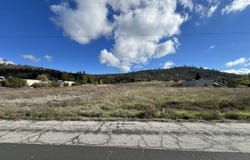 L 748 El Prado RD, La Grange, CA 95329