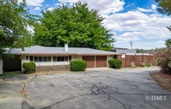 1430 N Indian Wells St, Ridgecrest, CA 93555