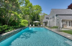 14 QUARTY CIR, East Hampton, NY 11937