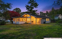 31 Moorview Avenue, Ogunquit, ME 03907