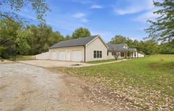 3 Kendi Lane, Belton, MO 64012