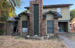 1110 Sandalwood Lane, DeSoto, TX 75115