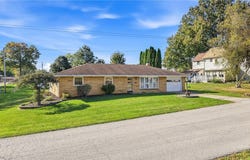 208 Creed Avenue, Hubbard, OH 44425