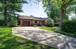 4809 Dadrian Drive, Godfrey, IL 62035