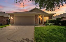 1018 Kimbro Drive, Forney, TX 75126