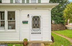 11 E H Street, BRUNSWICK, MD 21716