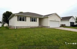 2209 Macron St, Grand Island, NE 68803