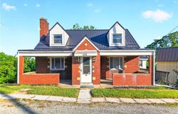 102 Payne Hill Rd, Clairton, PA 15025