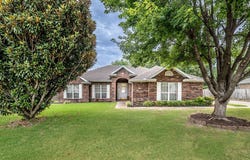 1253 Forest, Springdale, AR 72764