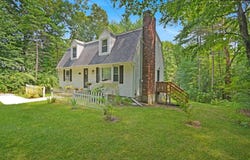 57 Quaker St, Northbridge, MA 01534