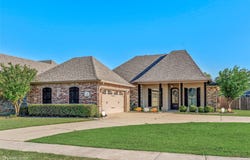 200 Roanoke Circle, Benton, LA 71006