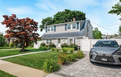 28 Crabtree Lane, Levittown, NY 11756