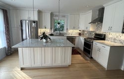 255 Riverside Drive, Northfield, IL 60093