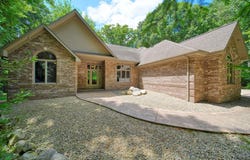 2500 Reynolds Road, Jackson, MI 49201