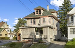 942 Central Parkway, Schenectady, NY 12309