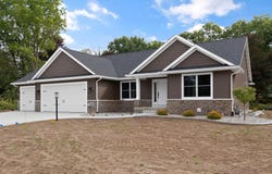 3520 Fox Chase Drive, Bristol, IN 46507
