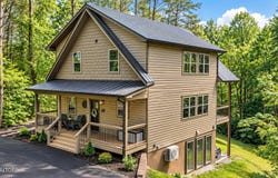 663 Lloyd Huskey Rd, Pigeon Forge, TN 37863