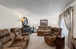 211 Rothrock Avenue, Richmond, MO 64085