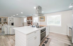 604 10th St, Port St. Joe, FL 32456