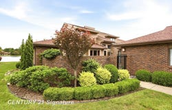2715 Inverness Drive, Bay City, MI 48706