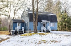 28 Holly Drive, Gardner, MA 01440