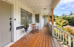 421 MCCLAINE St, Silverton, OR 97381
