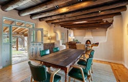 416 Apodaca Hill, Santa Fe, NM 87501