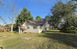 1103 W Mack Avenue, Olney, IL 62450
