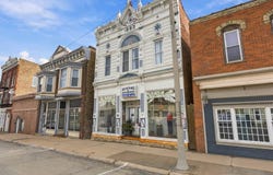 117 S Main, STOCKTON, IL 61085