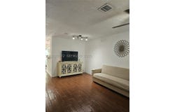 126 Hidden Ct Rd, Hollywood, FL 33023