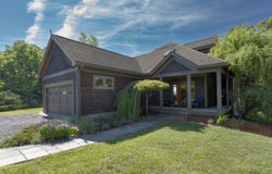 215 E Ridge Dr, Lexington, VA 24450