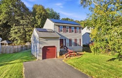 27 Wynantskill Way, Troy, NY 12180