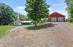10064 Love Road, Bellevue, MI 49021