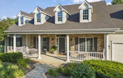 750 Fox Run Drive, Geneva, IL 60134