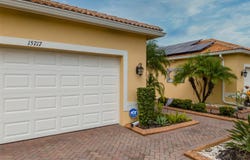 15717 AURORA LAKE Circle, WIMAUMA, FL 33598