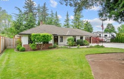 1921 SE DOUGLAS Pl, Gresham, OR 97080